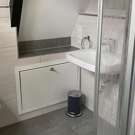 Nurdachhaus Hoher Weg 54