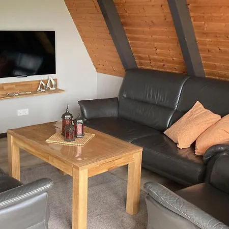 Nurdachhaus Hoher Weg 54