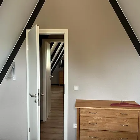 Nurdachhaus Hoher Weg 54